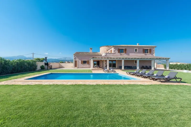 Casa de 5 Dormitorios en Mallorca con Piscina y Barbacoa