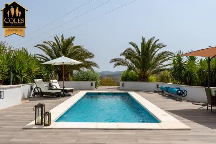 5 Bed Cortijo for sale