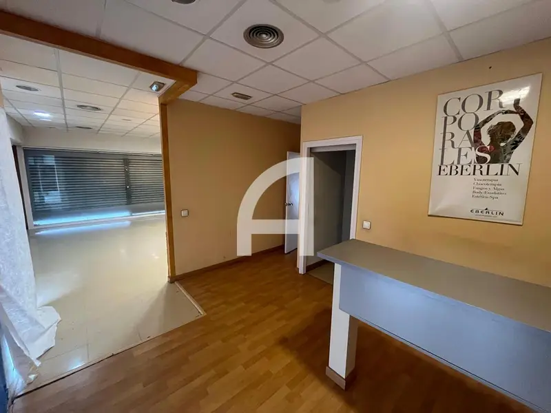 Local Comercial en Alquiler Terrassa Sant Pere Nord 133m2