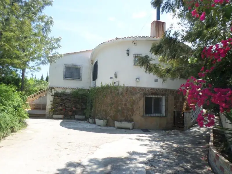 8 Dormitorios Villa en Venta Denia Alicante