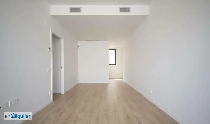 Piso en Poblenou con Piscina Parking y Trastero