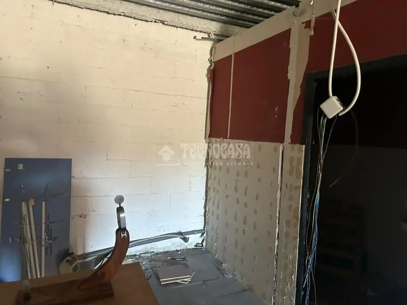 Naves Industriales en Venta 70m2  Poligono Polirrosa Huelva