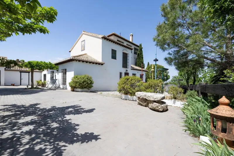 Chalet en Venta Otura Granada Ideal Familias y Negocios