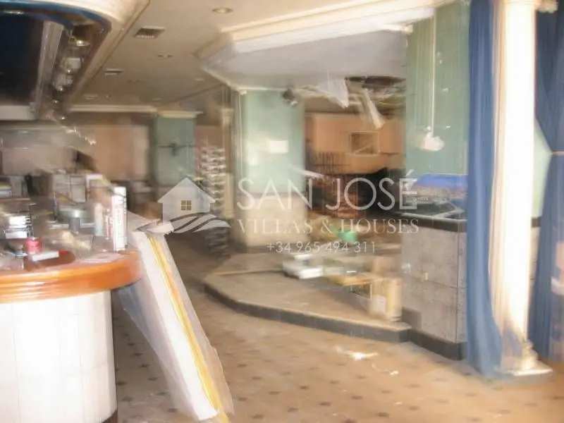 Venta Local Comercial Aspe Centro 210m2