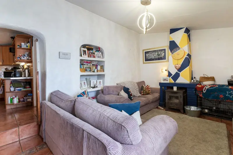 Casa con 4 Dormitorios en Venta Almog
oría Málaga