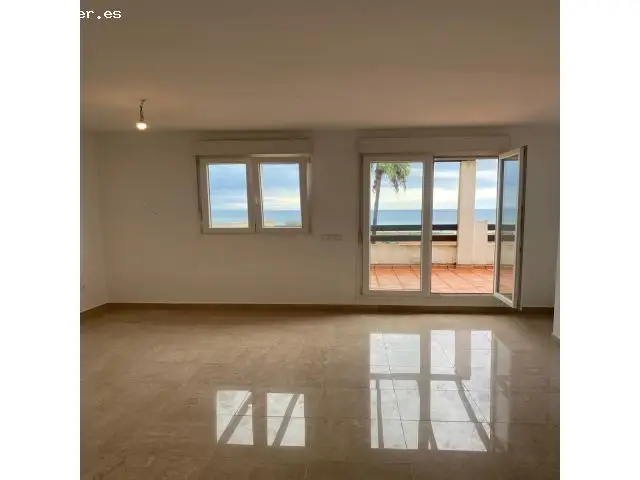 Apartamento con Vistas al Mar en Manilva
