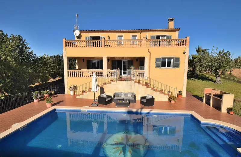 Chalet con Piscina Privada en Mallorca Ideal para Familias