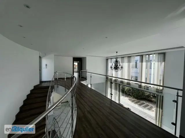 Alquiler Casa de Lujo Amueblada Peña de las Águilas