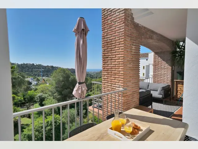 Apartamento 3 Dormitorios Los Arqueros Benahavis