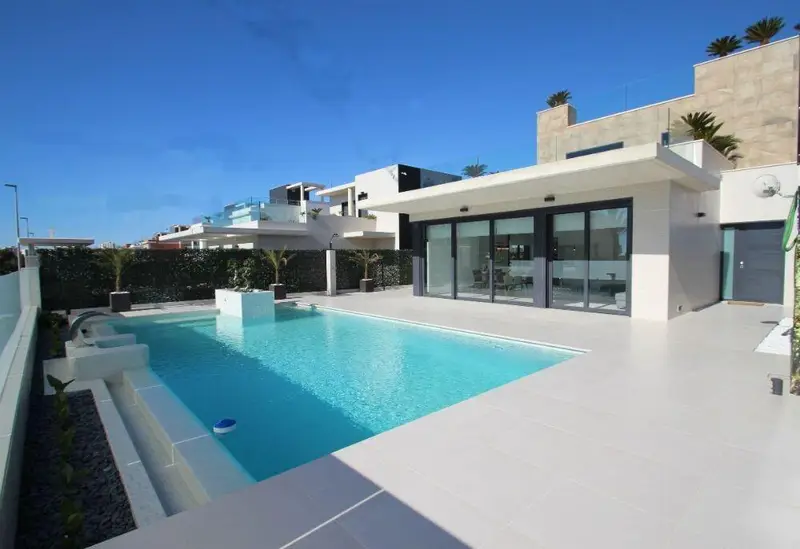 Villa 4 Dormitorios Campoamor Orihuela Costa