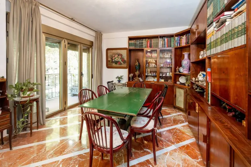 Piso en venta en Granada ciudad 259m2 6 dormitorios terraza garaje
