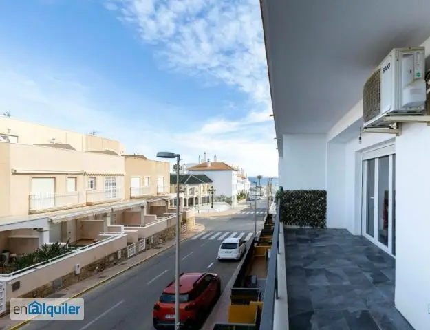 Apartamento con vistas al mar en Vera Estancias cortas