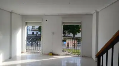 Casa adosada en venta en Avenida de la Constitución, 24