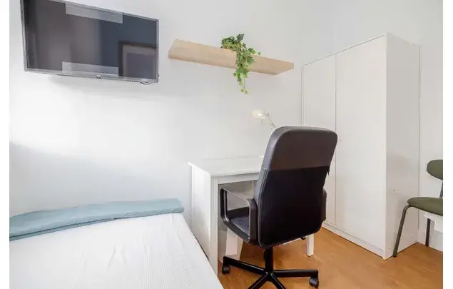 Habitaci
ón 101m
² Jerez Estancia Media Larga