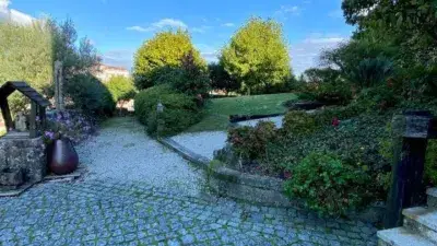 Chalet en Tui con Jardin y Garaje para 4 Coches