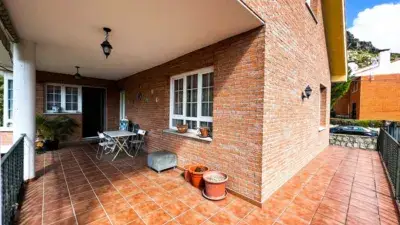 Chalet en venta en Avenida de La Cabrera, cerca de Calle de Luis Fernández Urosa