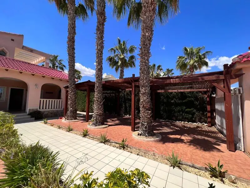 Villa en Venta Ciudad Quesada 3 Dormitorios Piscina Privada