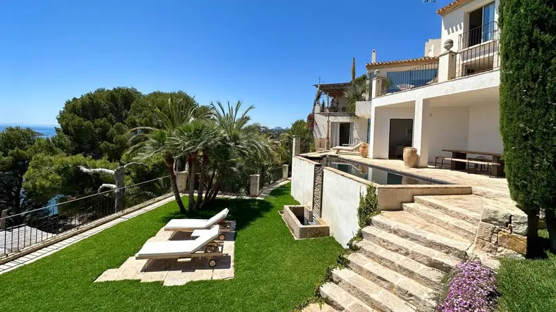 Villa Mediterránea en Altea con Vistas al Mar