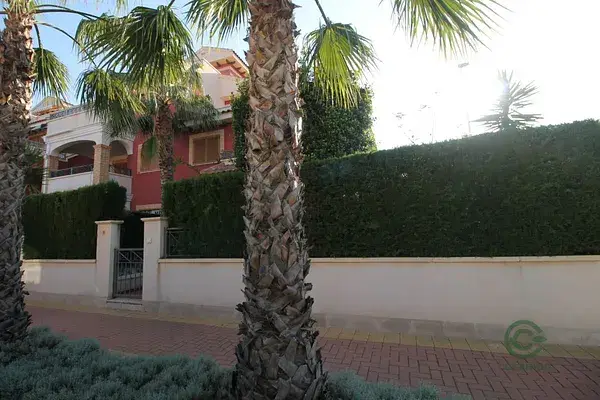 Dúplex en Orihuela Costa 3 Dormitorios 2 Baños Cerca del Mar