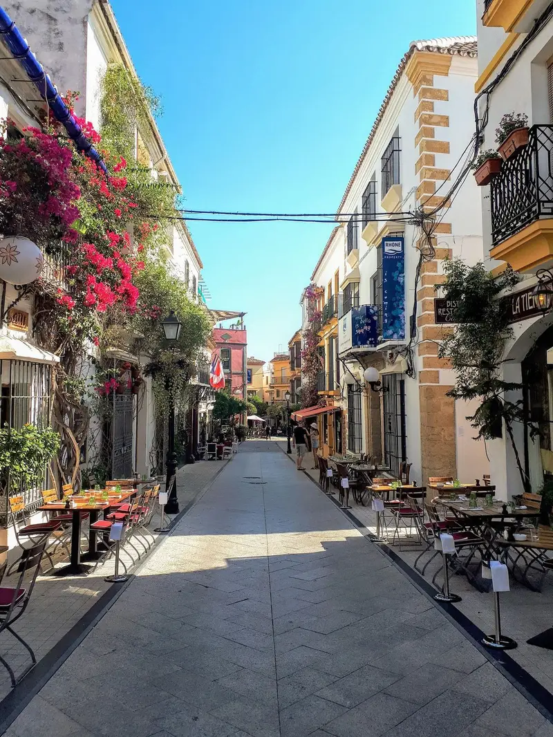 Terreno Edificable Marbella Centro Proyecto 12 Pisos Inversores