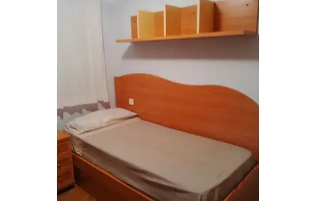 Habitacion en Madrid Capital Divino Redentor