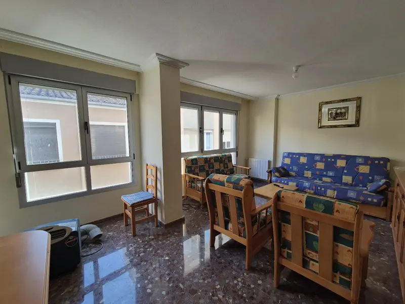 Venta de piso reformado en Villena cerca del parque y estacion