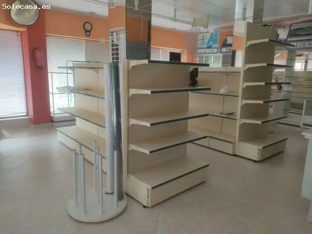Local Comercial en Almansa Zona San Isidro 100m2