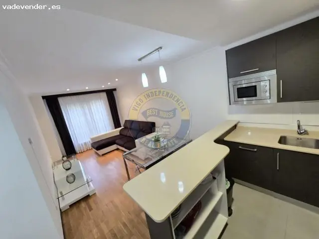 Apartamento 2 dormitorios garaje Vigo seminuevo