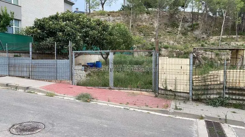 Parcela en Venta Odena Casa Cuatro Vientos Piscina