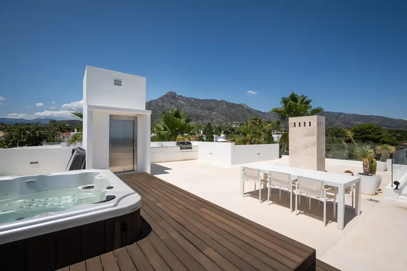 Casa Villa 6 Dormitorios Alquiler Málaga Marbella