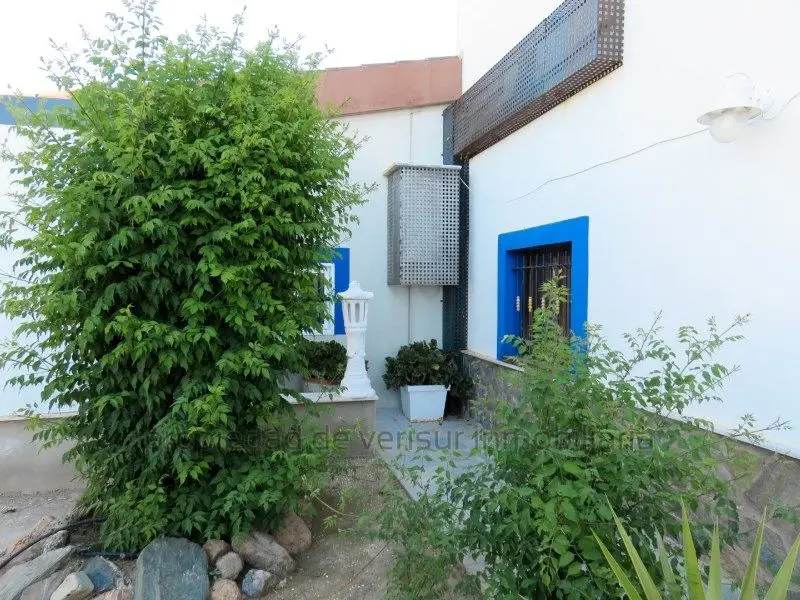 Venta Casa Rural con Parcela y Garaje en Almendricos