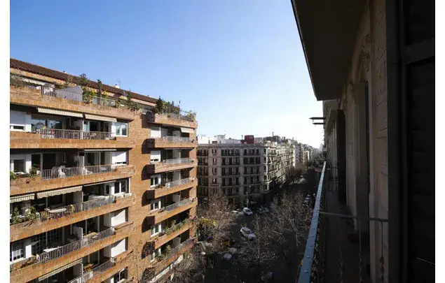 Alquiler Apartamento 7 Dormitorios Eixample Barcelona
