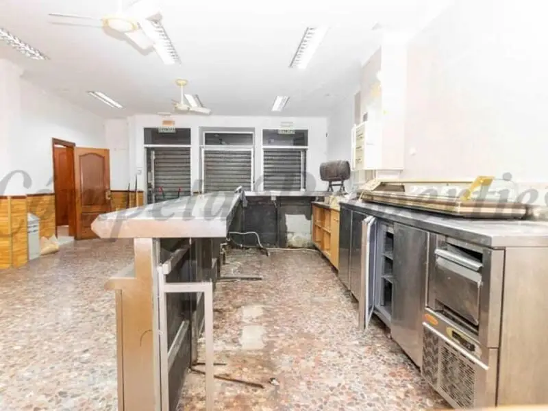 Edificio Completo en Venta en el Centro de Nerja Gran Oportunidad de Inversion