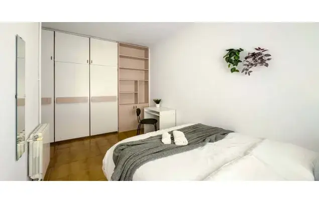 Habitacion 140m2 Barcelona Alquiler Temporada Media Larga