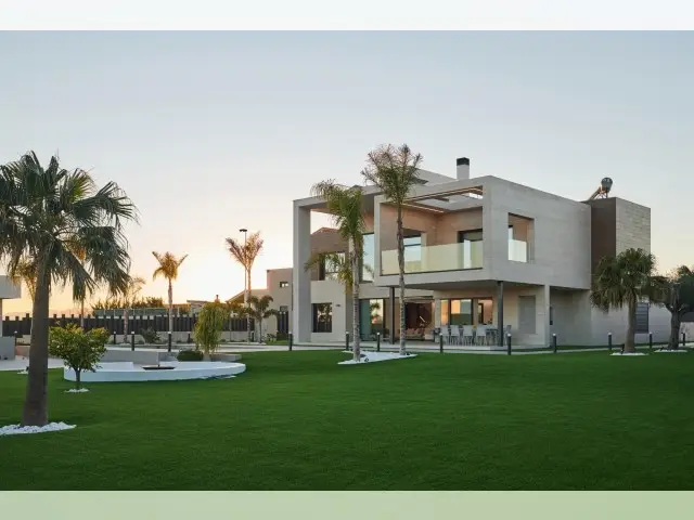 Chalet de Lujo en Venta 7 Dormitorios Molina de Segura