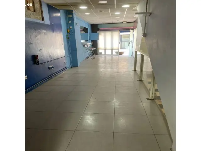 Espacioso Local Comercial en Matadepera Centro