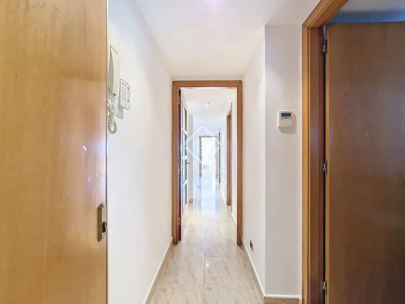 Apartamento en Calafell con Vistas al Mar y Amplio Patio