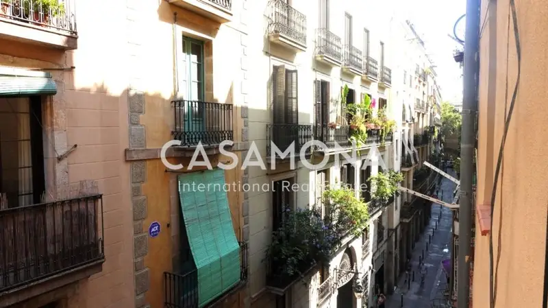 Apartamento con Balcón en El Born Alquiler 6-11 Meses