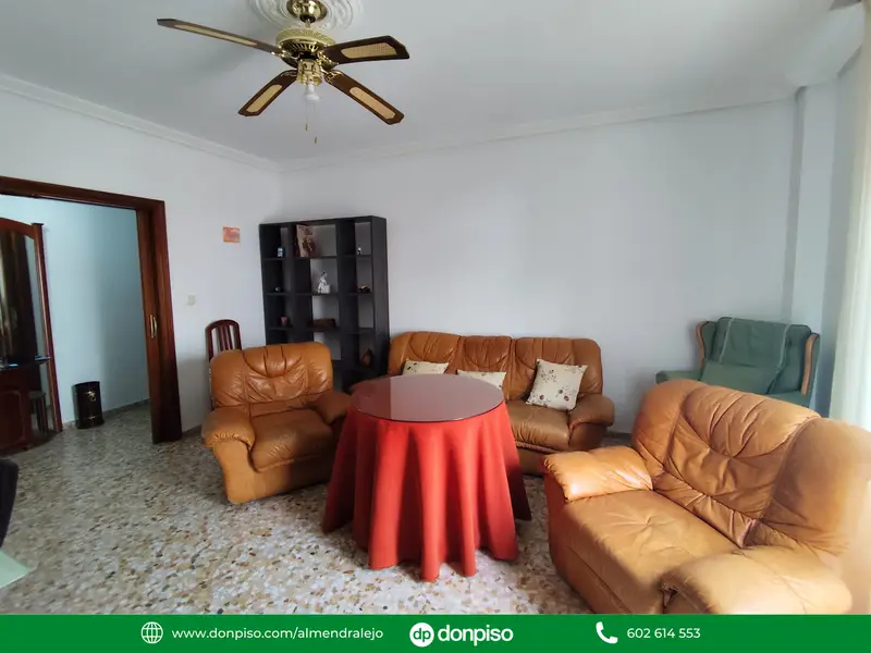 Piso en venta en Almendralejo 4 habitaciones 90m2