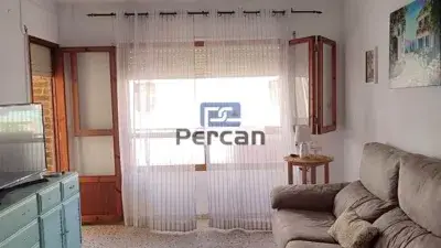 Piso en alquiler en Calle del 25 de Abril de 1707