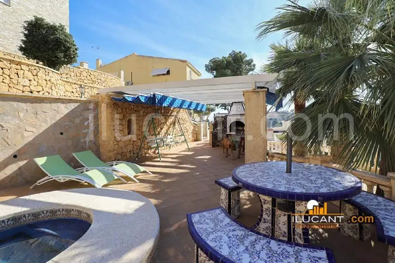Venta Chalet con terraza en Pueblo Español , Campello - Ref: 08123