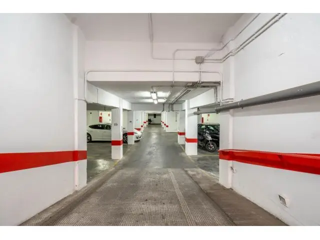 Plaza de Aparcamiento en Venta Granada Centro - Cerca de Mendez Nunez