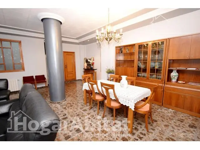 Casa Amplia y Luminosa en Lliria con Terraza y Trastero