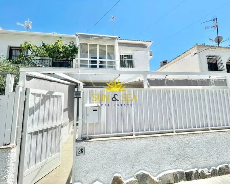 Chalet en alquiler en Centro, Santa Pola, Alicante
