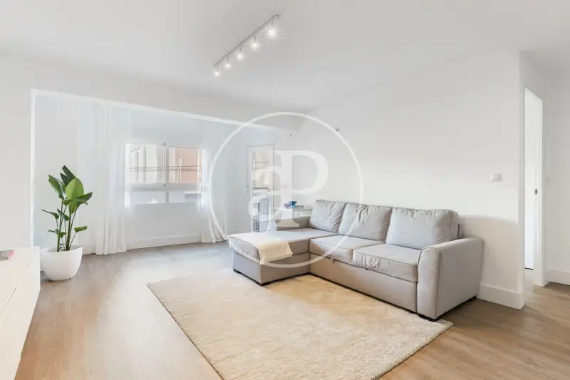Piso Reformado 3 Habitaciones En Corts  Cerca Ruzafa