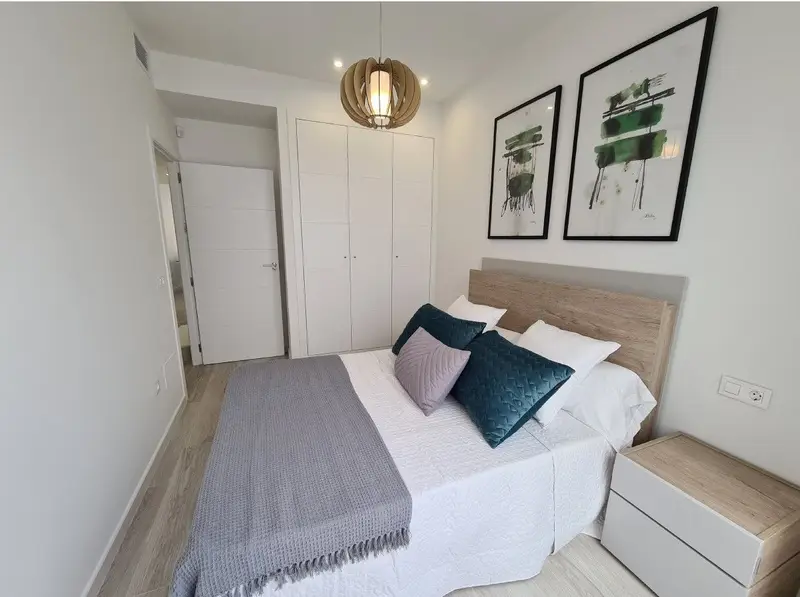 Casa-Villa de 3 Dormitorios en venta Avilesés, España