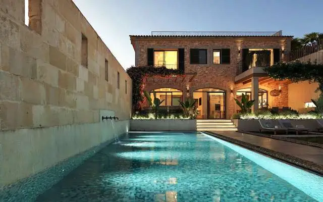 Casa Adosada Lujosa en Ses Salines Mallorca 5 Dormitorios Piscina