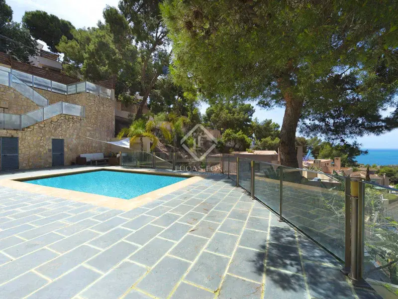 Chalet en Venta Malaga Ciudad Vistas al Mar Piscina Domótica