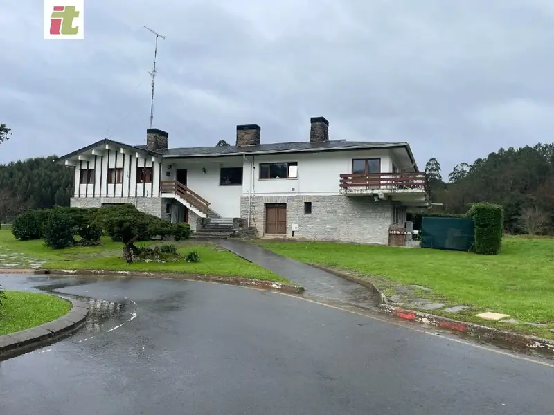 Venta Terreno en Plentzia 1854m2  Edificable 241m2 Isuskiza