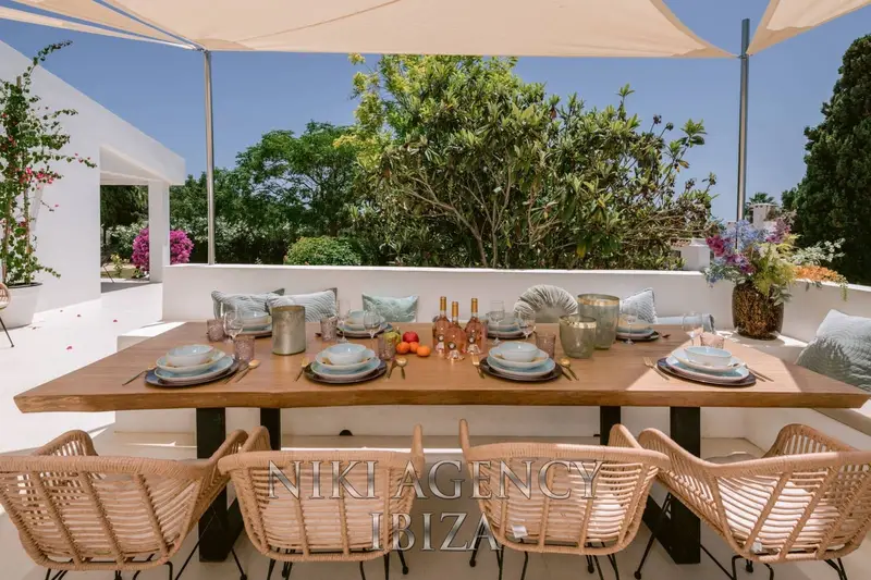 Chalet en Venta en Jesus Ibiza 5 Dormitorios Piscina Privada